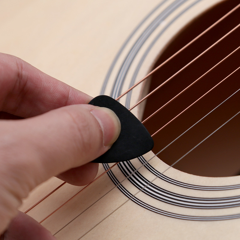 Standard Guitar Pick